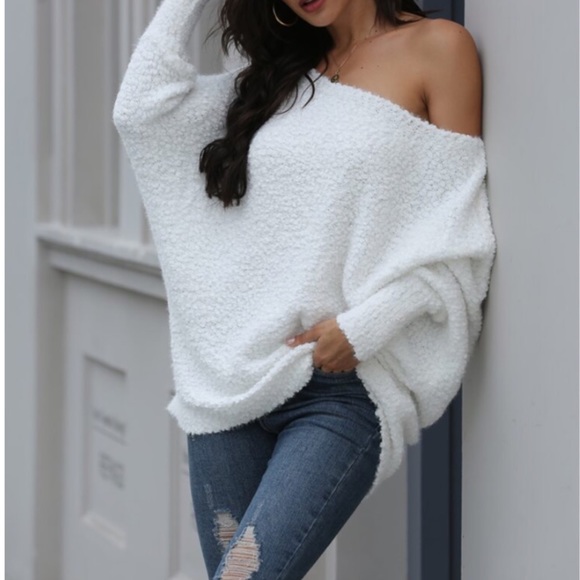 White Popcorn Batwing Soft Oversized Sweater - Picture 4 of 8